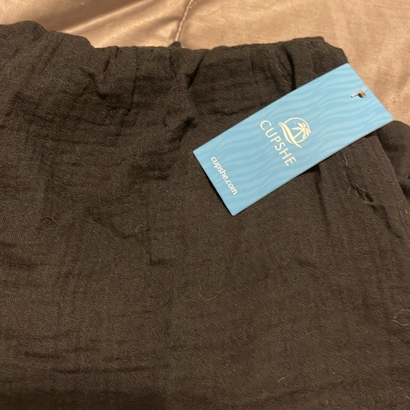 Cupshe romper - Picture 3 of 3